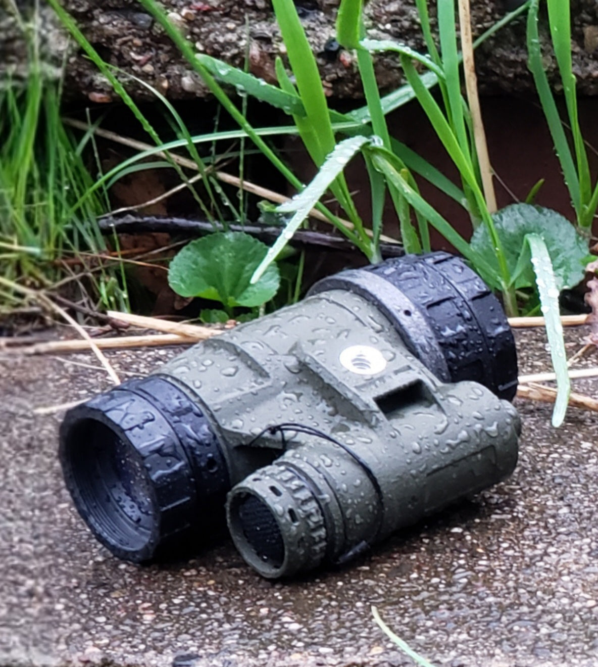Tanto monocular
