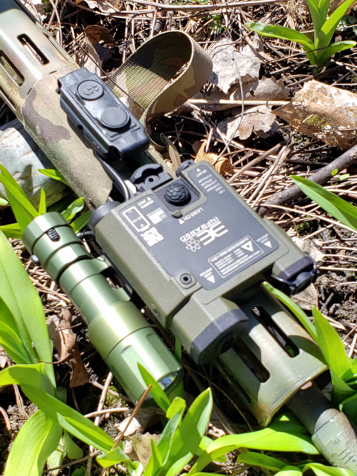 THREE ELECTRONS INFRARED (3EIR) DESIGNATEIR-V THREE BEAM LASER – GREEN VISIBLE / INFRARED LASER / VCSEL IR ILLUMINATOR