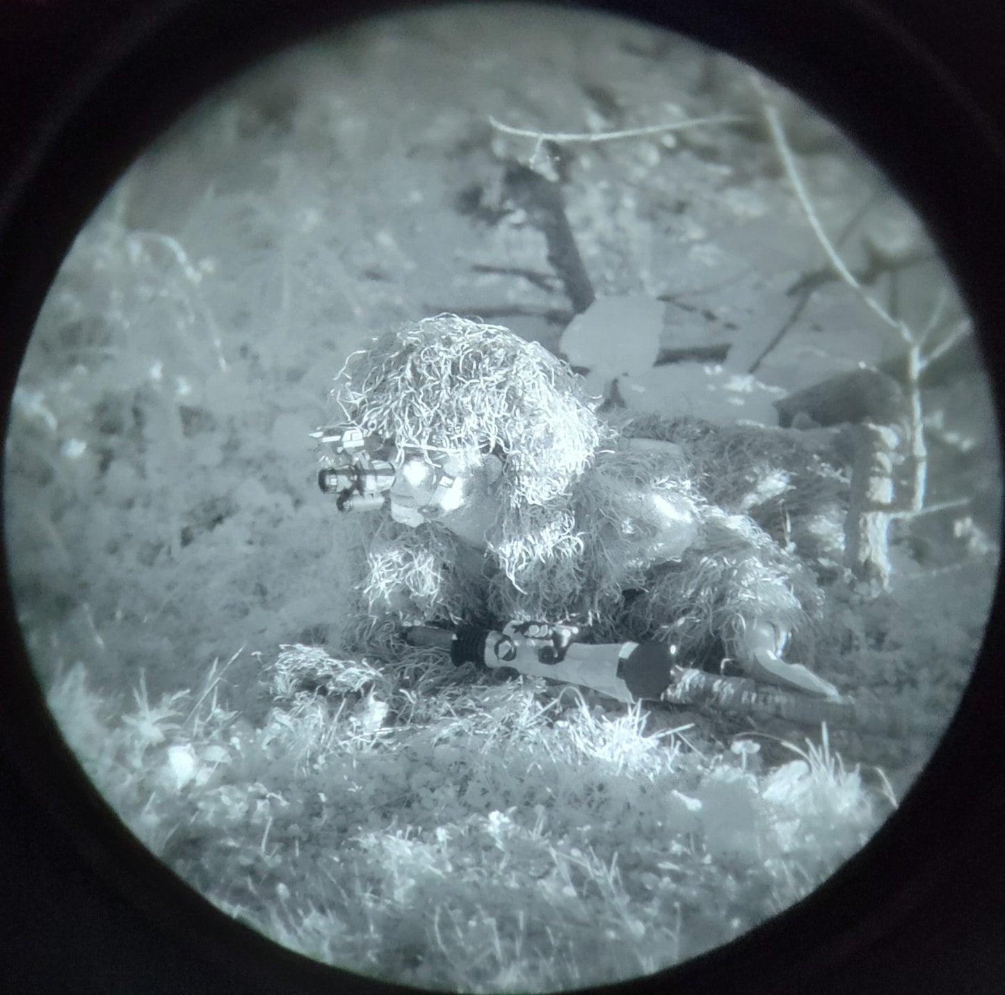 Tanto monocular
