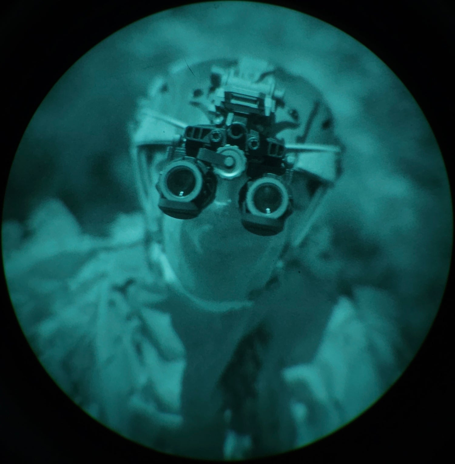 white phosphorus nvg goggles RNV-31 gen 2 night vision kit. – nicksnightvision