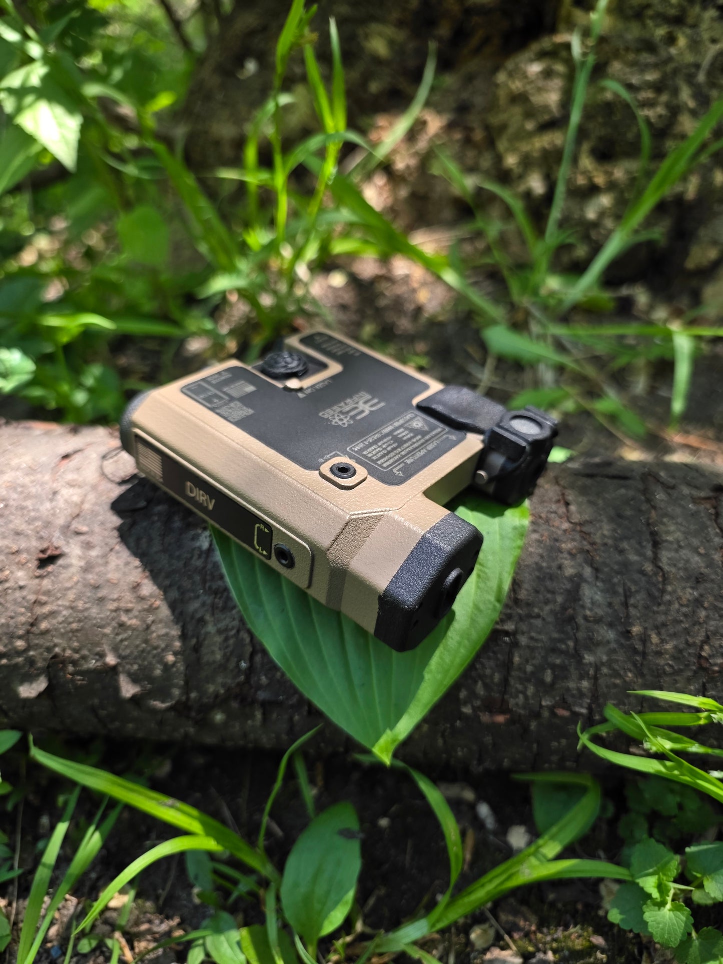 THREE ELECTRONS INFRARED (3EIR) DESIGNATEIR-V THREE BEAM LASER – GREEN VISIBLE / INFRARED LASER / VCSEL IR ILLUMINATOR