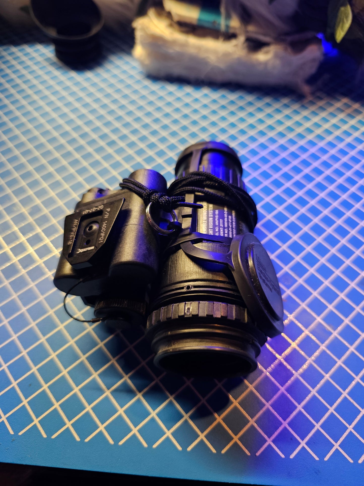 PVS-18A night vision monocular with built in dovetail. (Gen 3 GP)