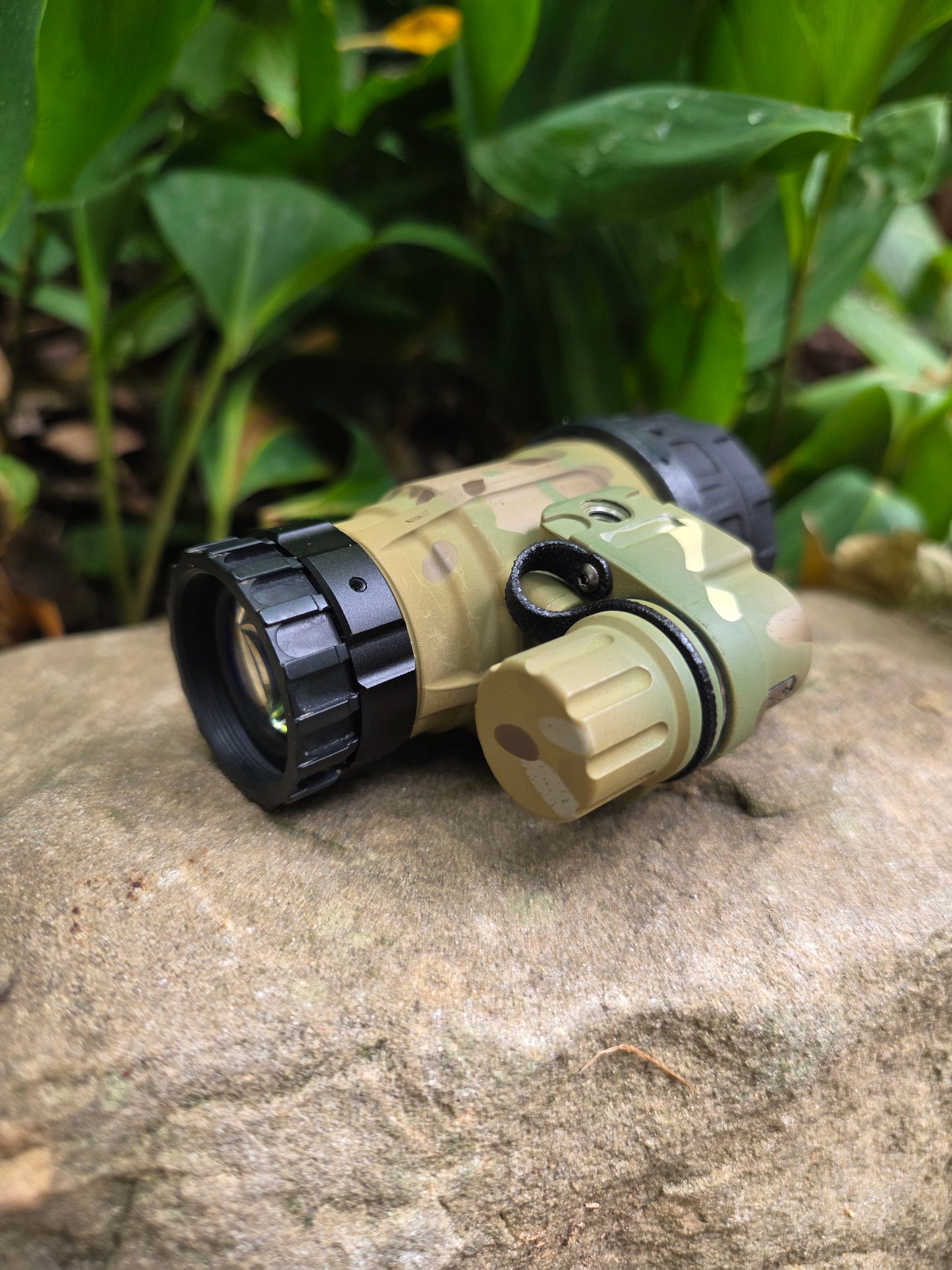 Talon lightweight monocular